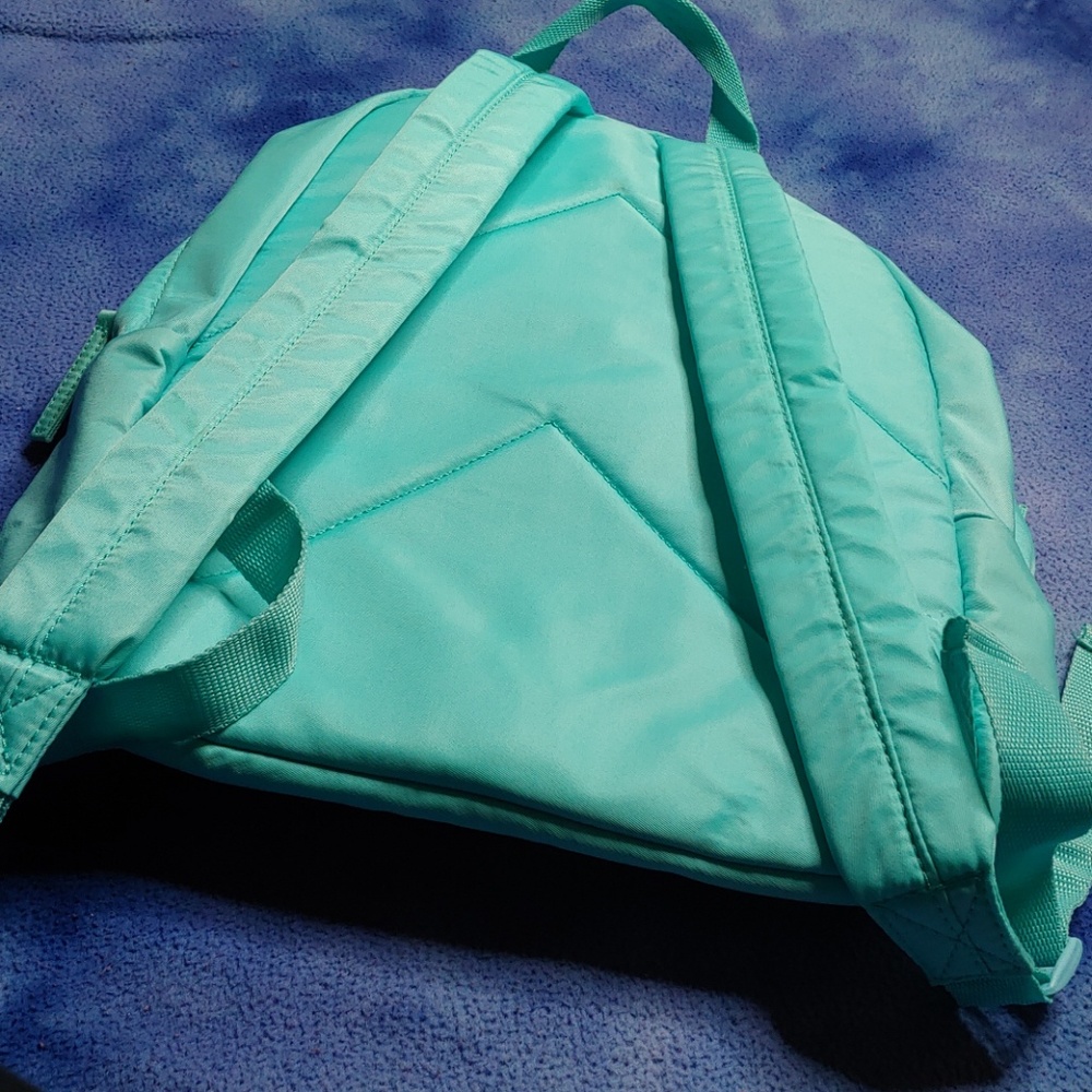 Backpack - Picture 4 of 4